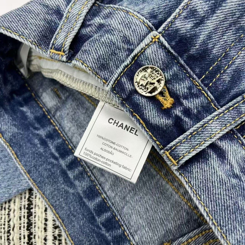 Ch**el jeans